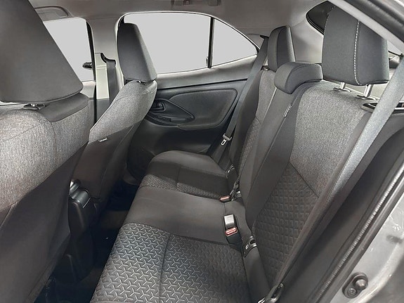 Toyota Yaris Cross 8 of 14