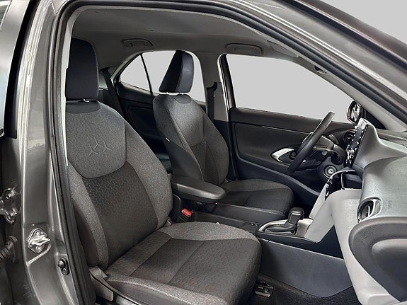 Toyota Yaris Cross 7 of 14