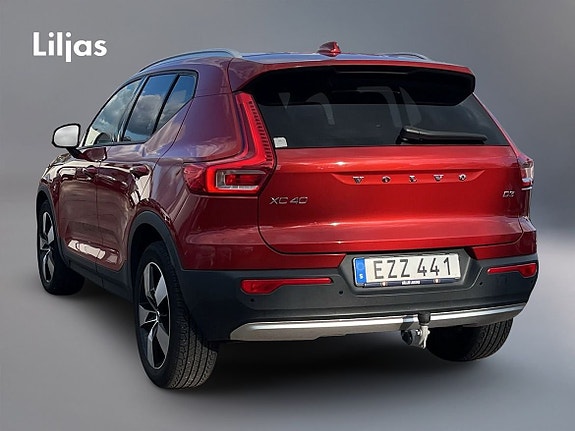 Volvo XC40 3 of 4
