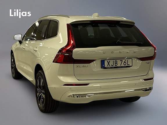 Volvo XC60 3 of 15