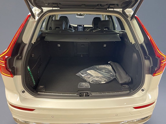 Volvo XC60 8 of 15