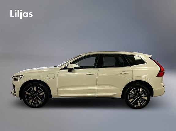 Volvo XC60 2 of 15
