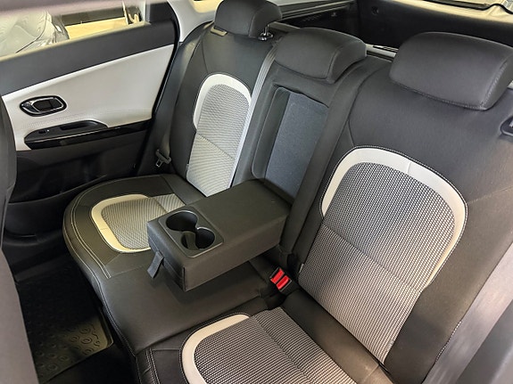 Kia Ceed 7 of 9