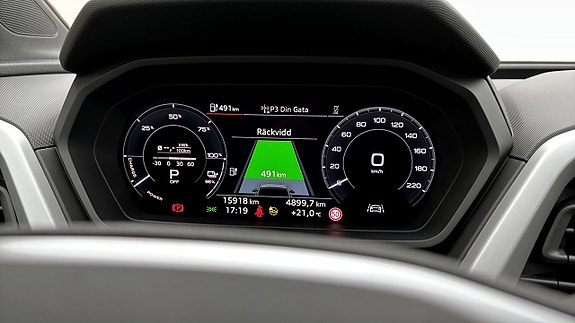 Audi Q4 e-tron 8 of 14