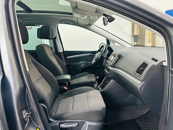 Volkswagen Sharan 13 of 24