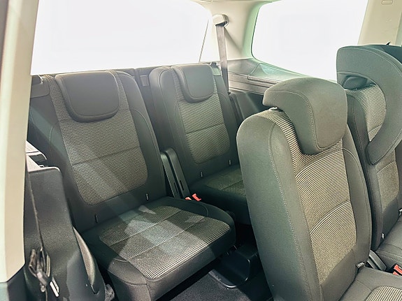 Volkswagen Sharan 18 of 24