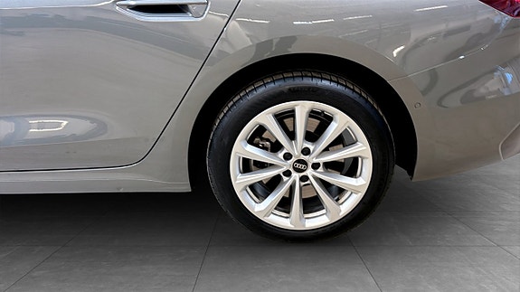 Audi A5 6 of 21