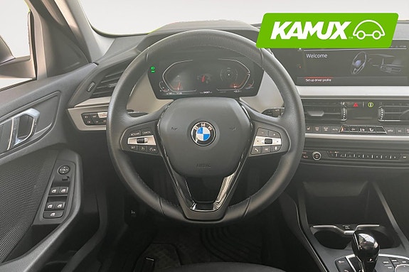 BMW 118i 14 of 26