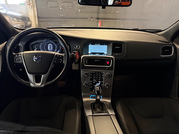 Volvo V60 16 of 30