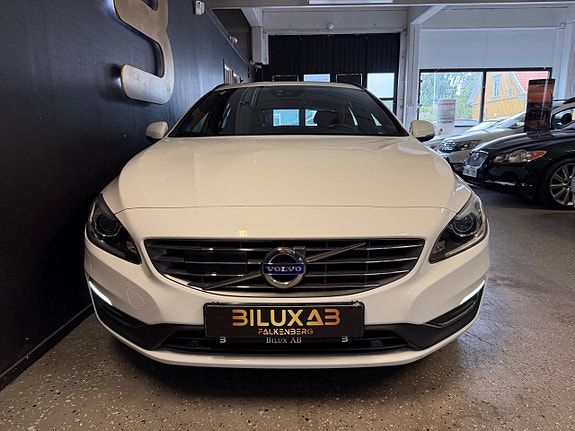 Volvo V60 5 of 30
