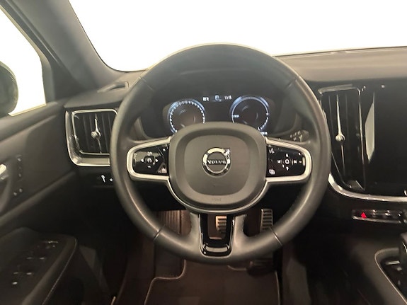 Volvo V60 11 of 14