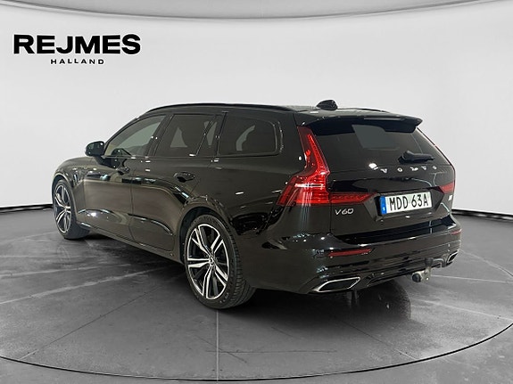 Volvo V60 2 of 14