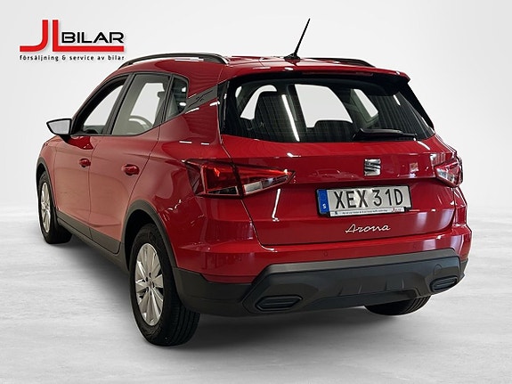 Seat Arona 3 of 10