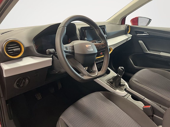 Seat Arona 5 of 10