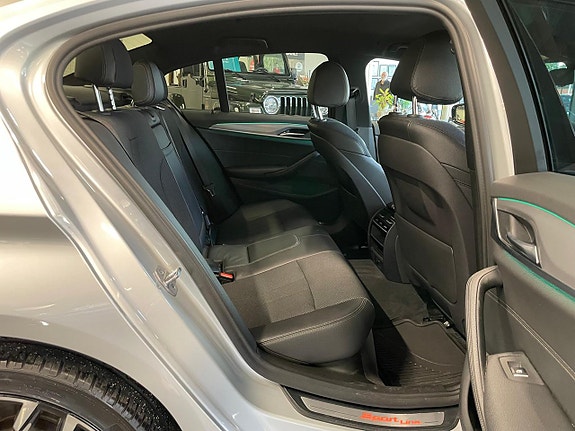 BMW 520d 12 of 25