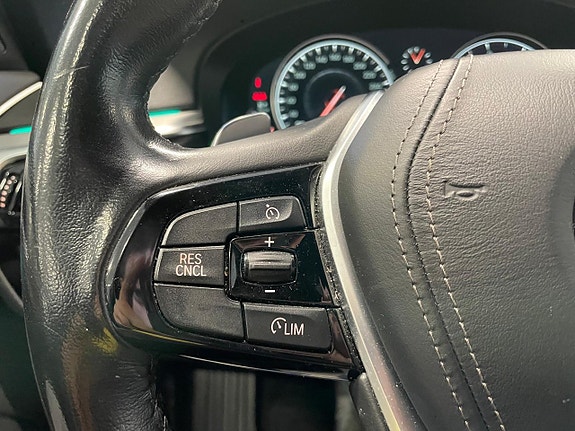 BMW 520d 18 of 25