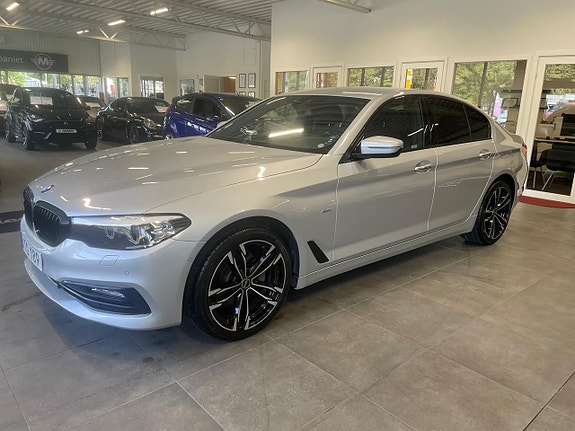 BMW 520d 2 of 25