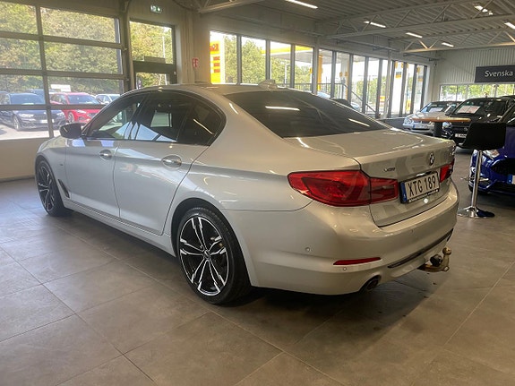 BMW 520d 4 of 25