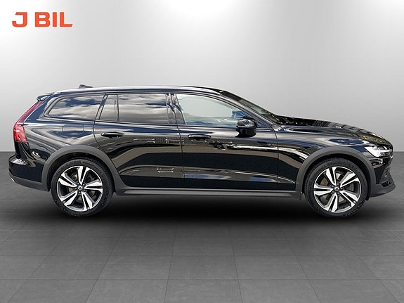 Volvo V60 Cross Country 15 of 18