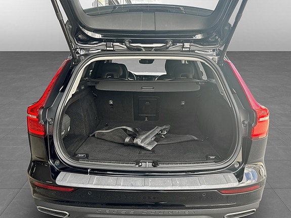 Volvo V60 Cross Country 17 of 18