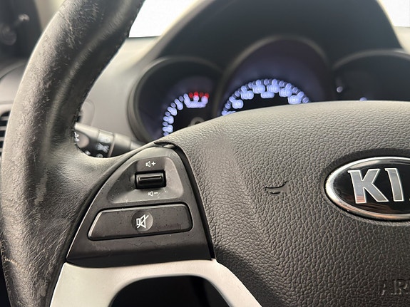 Kia Picanto 16 of 21