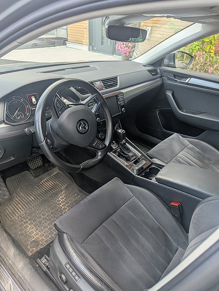 Skoda Superb 5 of 6