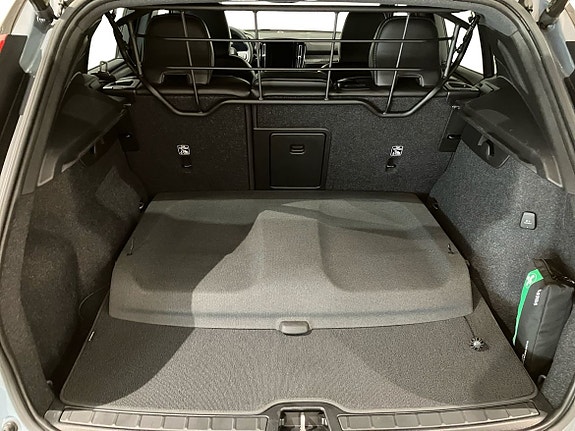 Volvo XC40 14 of 15