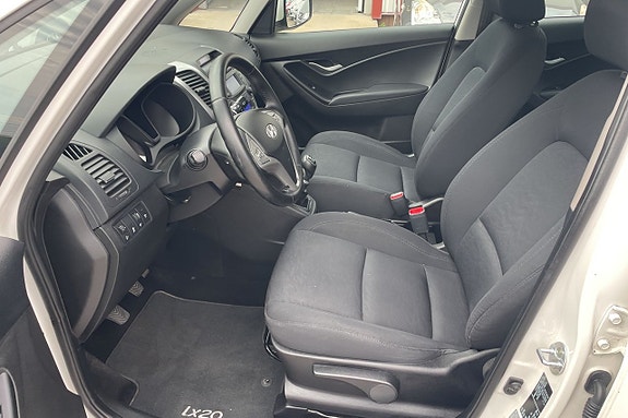 Hyundai ix20 6 of 15