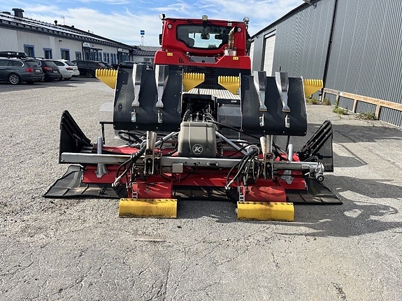 PistenBully 100 Pistmaskin / Pistmaskiner 12 of 14