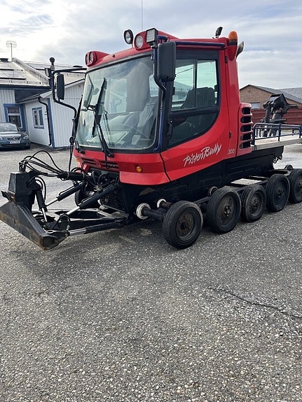 PistenBully 300 Pistmaskin / Pistmaskiner
