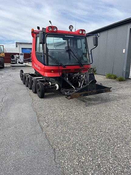PistenBully 300 Pistmaskin / Pistmaskiner 4 of 14