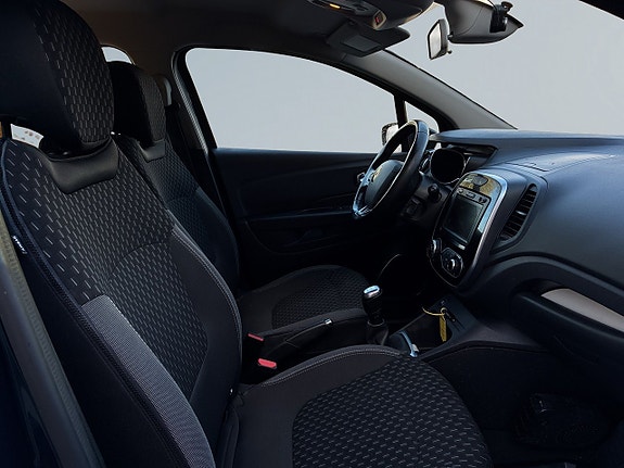 Renault Captur 10 of 20