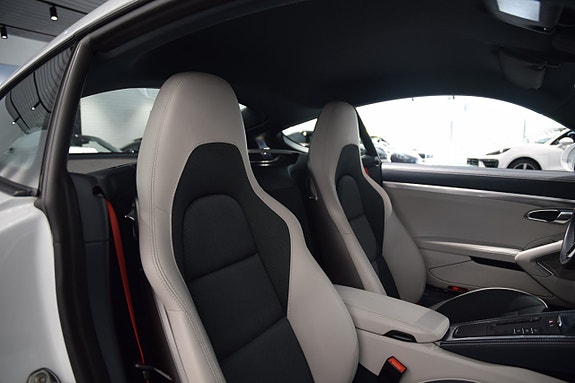 Porsche 718 8 of 16