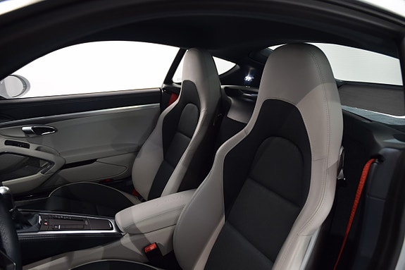 Porsche 718 5 of 16