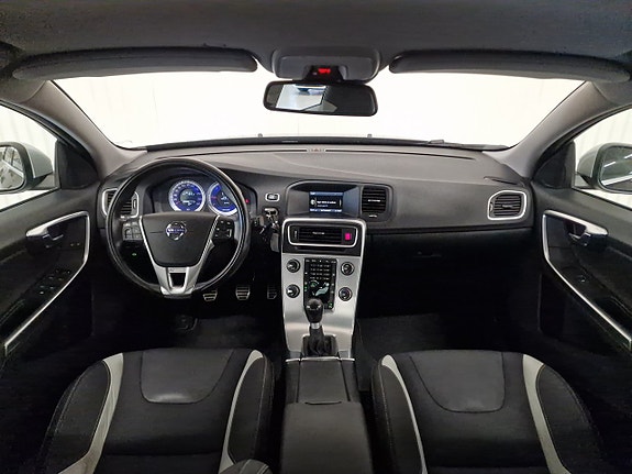 Volvo S60 10 of 19