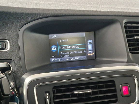 Volvo S60 16 of 19