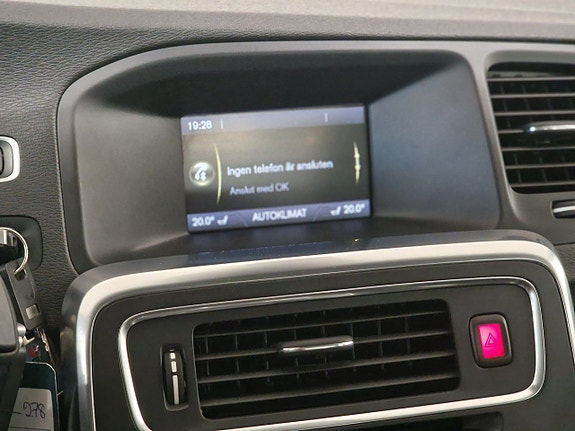 Volvo S60 14 of 19