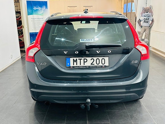 Volvo V60 9 of 16