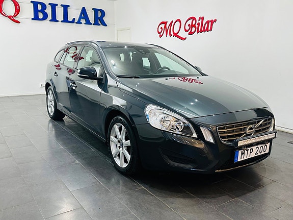 Volvo V60 2 of 16