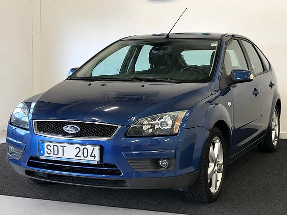 Ford Focus 2 of 9