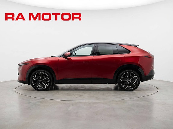 Mazda CX-6e 2 of 18