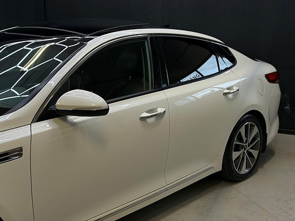 Kia Optima 14 of 24