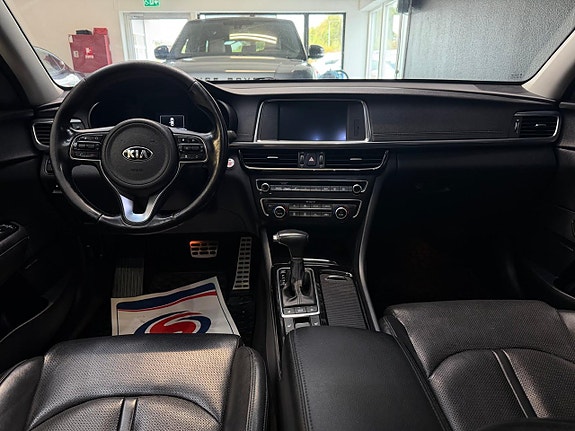 Kia Optima 8 of 24