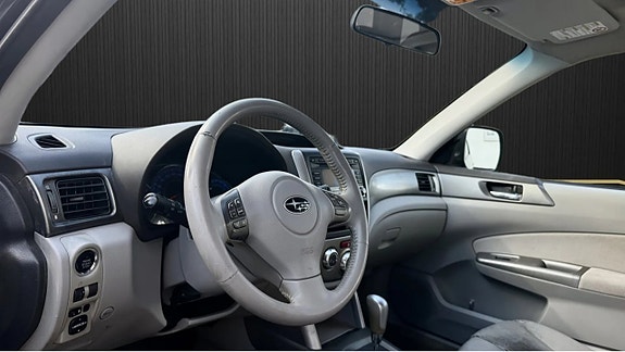 Subaru Forester 5 of 9