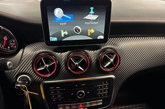 Mercedes-Benz A250 15 of 20