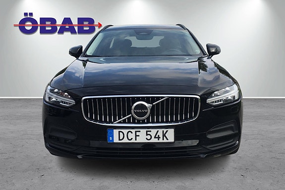 Volvo V90 2 of 12