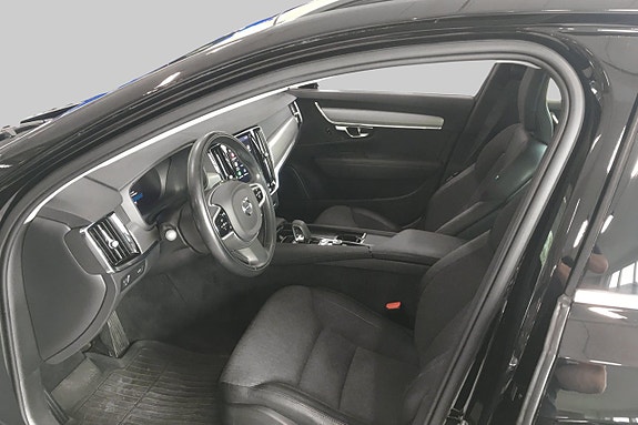 Volvo V90 8 of 12