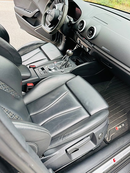 Audi RS3 10 of 16