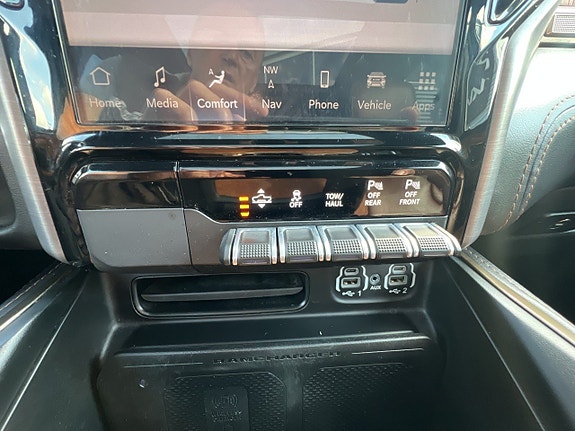 Dodge RAM 1500 13 of 19
