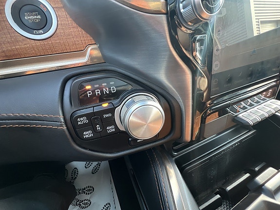 Dodge RAM 1500 11 of 19